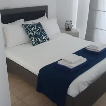 Quattro Beachfront Sea View Ap 53 Ларнака