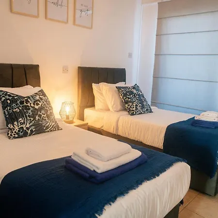 Quattro Beachfront Sea View Ap 53 Апартаменты *