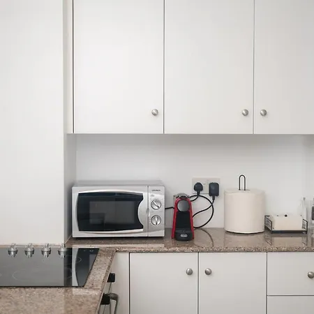 Quattro Beachfront Sea View Ap 53 * Larnaca