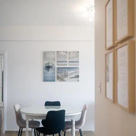 Quattro Beachfront Sea View Ap 53 * Larnaca