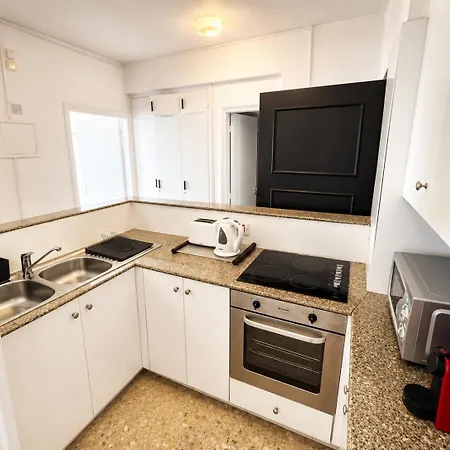 Apartment Quattro Beachfront Sea View Ap 53
