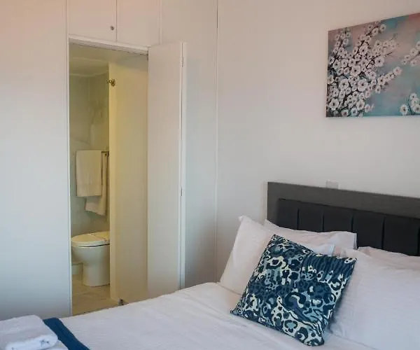 Quattro Beachfront Sea View Ap 53