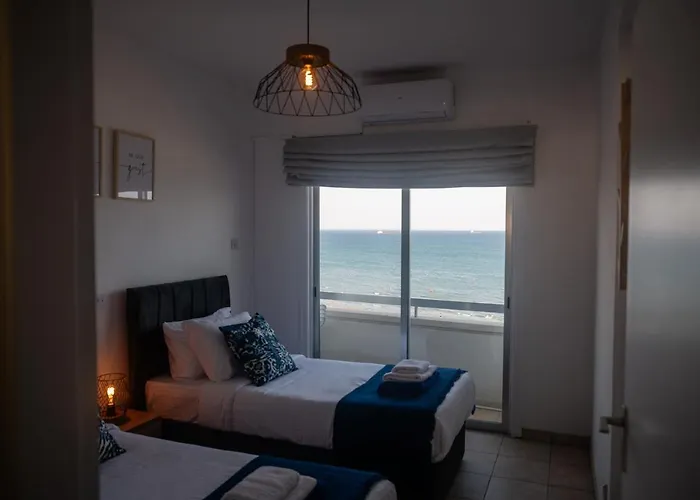 Quattro Beachfront Sea View Ap 53 Larnaca