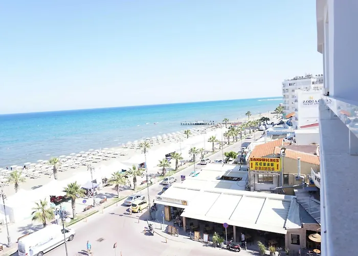 Quattro Beachfront Sea View Ap 53 Apartmán *