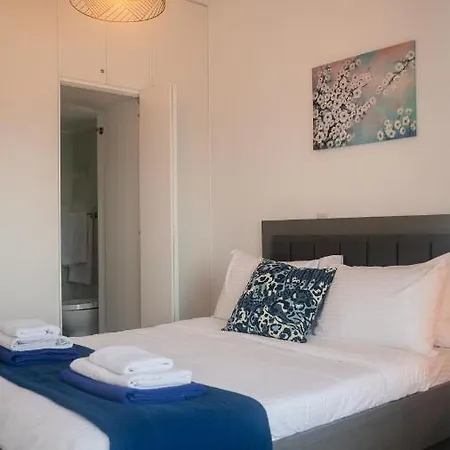 Quattro Beachfront Sea View Ap 53 ラルナカ